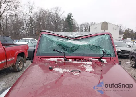 2013 Jeep Wrangler Unlimited Sport z USA, uszkodzony, nr VIN 1C4BJWDGXDL542548